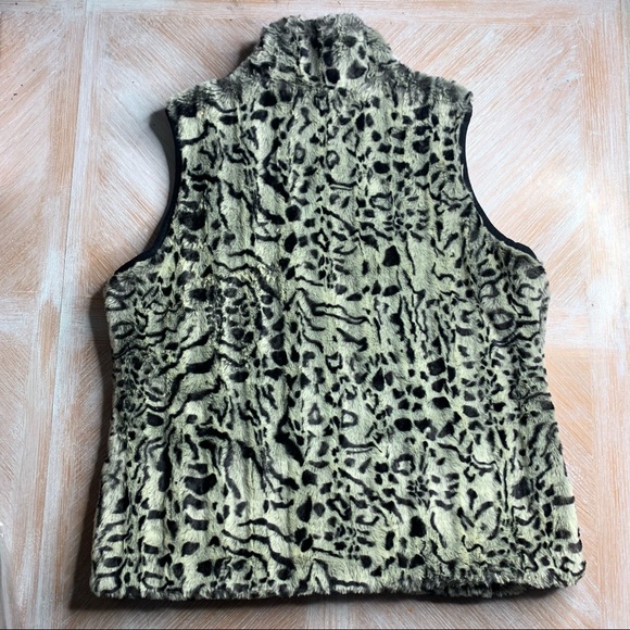 COLDWATER CREEK Faux Fur Animal Print Vest | Medium - Picture 3 of 7